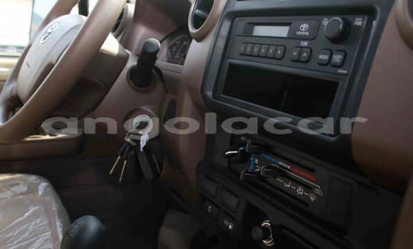 Buy Import Toyota Land Cruiser Beige Car in Import - Dubai in Bengo Province Buy Import Toyota Land Cruiser Beige Car in Import - Dubai in Bengo Province