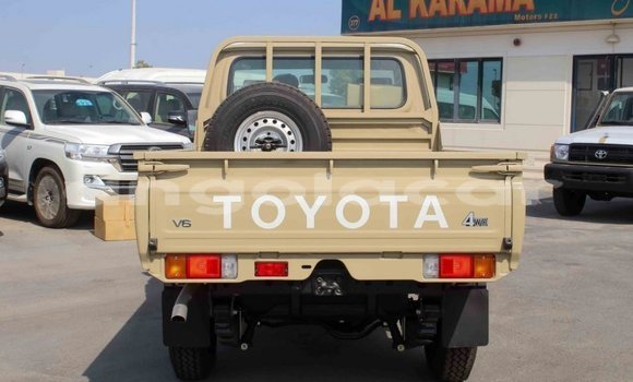 Buy Import Toyota Land Cruiser Beige Car in Import - Dubai in Bengo Province Buy Import Toyota Land Cruiser Beige Car in Import - Dubai in Bengo Province