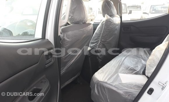 Comprar Importar Mitsubishi L200 Branco Carro em Import - Dubai em Bengo Province Comprar Importar Mitsubishi L200 Branco Carro em Import - Dubai em Bengo Province