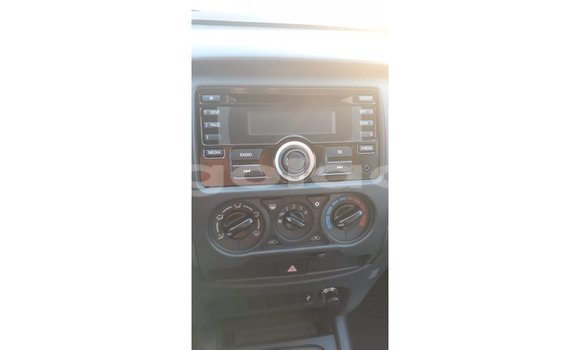 Comprar Importar Mitsubishi L200 Branco Carro em Import - Dubai em Bengo Province Comprar Importar Mitsubishi L200 Branco Carro em Import - Dubai em Bengo Province