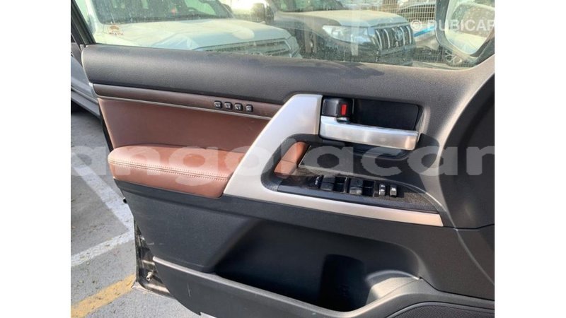 Big with watermark toyota land cruiser bengo province import dubai 6966