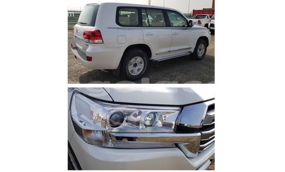 Acheter Import Voiture Toyota Land Cruiser Blanc à Import - Dubai, Province de Bengo Acheter Import Voiture Toyota Land Cruiser Blanc à Import - Dubai, Province de Bengo