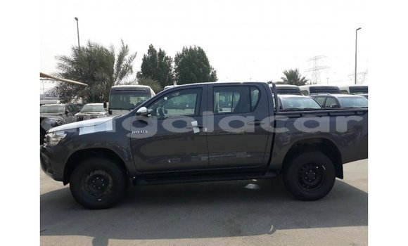 Comprar Importar Toyota Hilux Preto Carro em Import - Dubai em Bengo Province Comprar Importar Toyota Hilux Preto Carro em Import - Dubai em Bengo Province