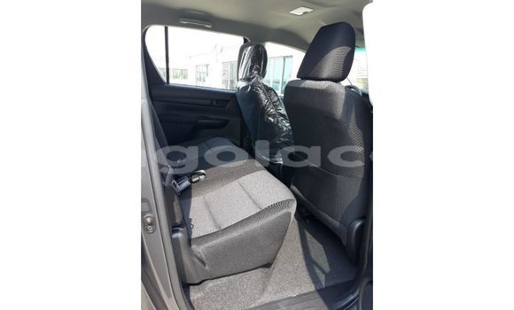 Comprar Importar Toyota Hilux Preto Carro em Import - Dubai em Bengo Province Comprar Importar Toyota Hilux Preto Carro em Import - Dubai em Bengo Province