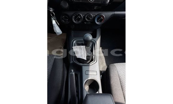 Comprar Importar Toyota Hilux Preto Carro em Import - Dubai em Bengo Province Comprar Importar Toyota Hilux Preto Carro em Import - Dubai em Bengo Province