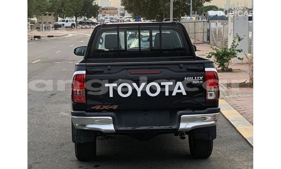 Acheter Import Voiture Toyota Hilux Noir à Import - Dubai, Province de Bengo Acheter Import Voiture Toyota Hilux Noir à Import - Dubai, Province de Bengo