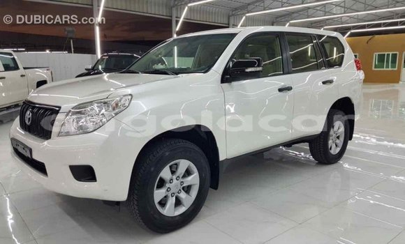 Comprar Importar Toyota Prado Branco Carro em Import - Dubai em Bengo Province Comprar Importar Toyota Prado Branco Carro em Import - Dubai em Bengo Province