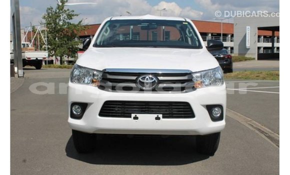 Acheter Import Voiture Toyota Hilux Blanc à Import - Dubai, Province de Bengo Acheter Import Voiture Toyota Hilux Blanc à Import - Dubai, Province de Bengo
