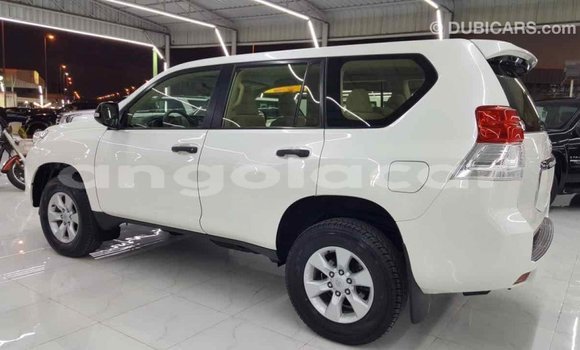 Comprar Importar Toyota Prado Branco Carro em Import - Dubai em Bengo Province Comprar Importar Toyota Prado Branco Carro em Import - Dubai em Bengo Province
