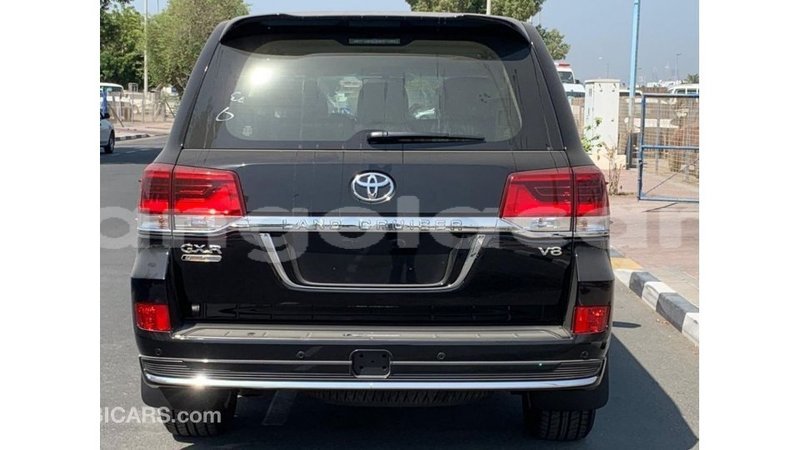Big with watermark toyota land cruiser bengo province import dubai 6986