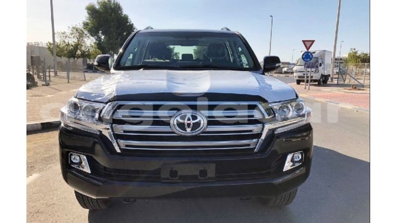 Big with watermark toyota land cruiser bengo province import dubai 6988