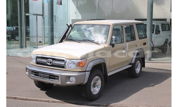 Buy Import Toyota Land Cruiser Beige Car in Import - Dubai in Bengo Province Buy Import Toyota Land Cruiser Beige Car in Import - Dubai in Bengo Province