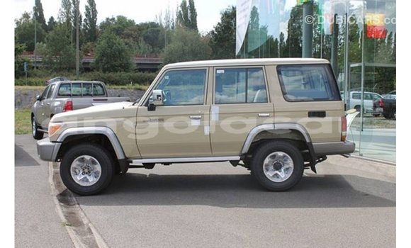 Buy Import Toyota Land Cruiser Beige Car in Import - Dubai in Bengo Province Buy Import Toyota Land Cruiser Beige Car in Import - Dubai in Bengo Province