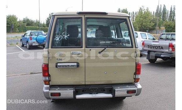 Buy Import Toyota Land Cruiser Beige Car in Import - Dubai in Bengo Province Buy Import Toyota Land Cruiser Beige Car in Import - Dubai in Bengo Province