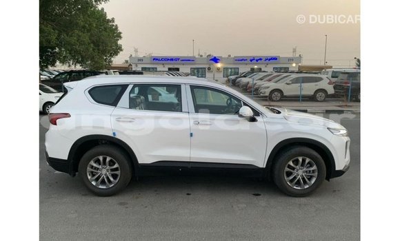 Buy Import Hyundai Santa Fe White Car in Import - Dubai in Bengo Province Buy Import Hyundai Santa Fe White Car in Import - Dubai in Bengo Province