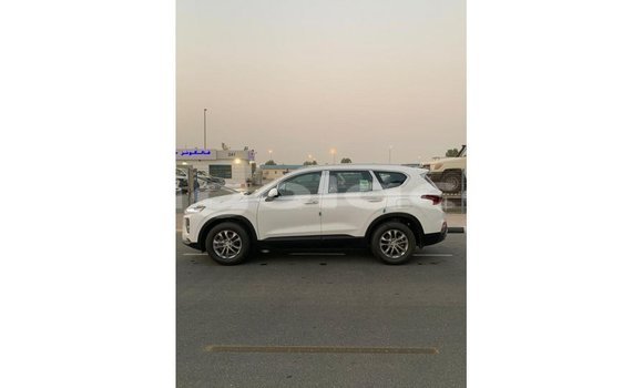 Buy Import Hyundai Santa Fe White Car in Import - Dubai in Bengo Province Buy Import Hyundai Santa Fe White Car in Import - Dubai in Bengo Province