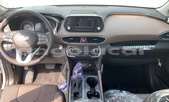Buy Import Hyundai Santa Fe White Car in Import - Dubai in Bengo Province Buy Import Hyundai Santa Fe White Car in Import - Dubai in Bengo Province
