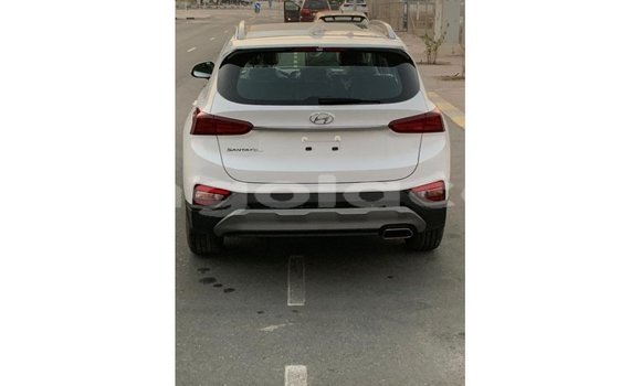 Buy Import Hyundai Santa Fe White Car in Import - Dubai in Bengo Province Buy Import Hyundai Santa Fe White Car in Import - Dubai in Bengo Province