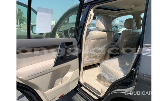 Buy Import Toyota Land Cruiser Black Car in Import - Dubai in Bengo Province Buy Import Toyota Land Cruiser Black Car in Import - Dubai in Bengo Province