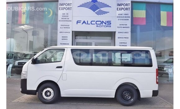 Buy Import Toyota Hiace White Car in Import - Dubai in Bengo Province Buy Import Toyota Hiace White Car in Import - Dubai in Bengo Province