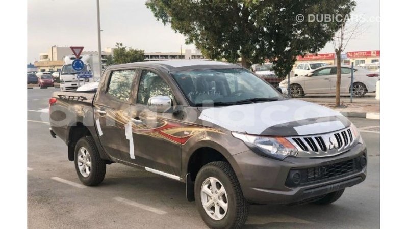 Big with watermark mitsubishi l200 bengo province import dubai 6997