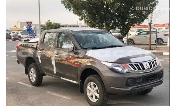 Buy Import Mitsubishi L200 Brown Car in Import - Dubai in Bengo Province Buy Import Mitsubishi L200 Brown Car in Import - Dubai in Bengo Province