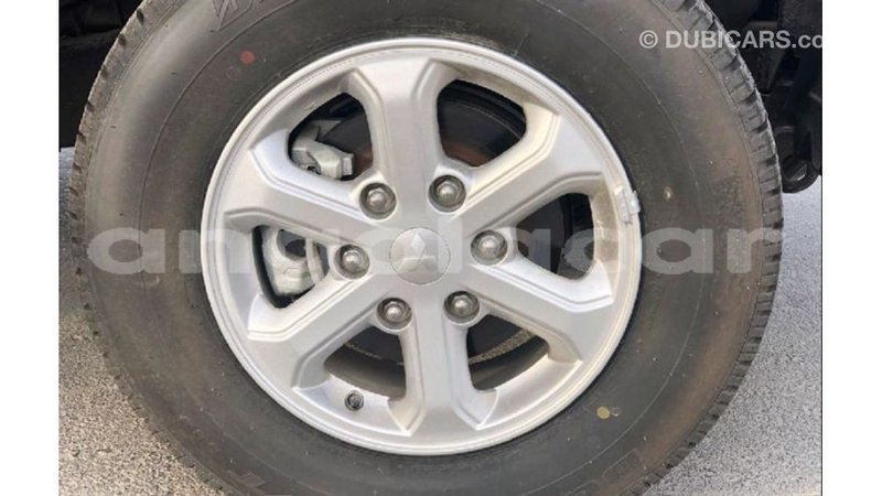 Big with watermark mitsubishi l200 bengo province import dubai 6997