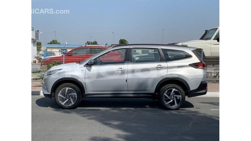 Big with watermark toyota rush bengo province import dubai 6998