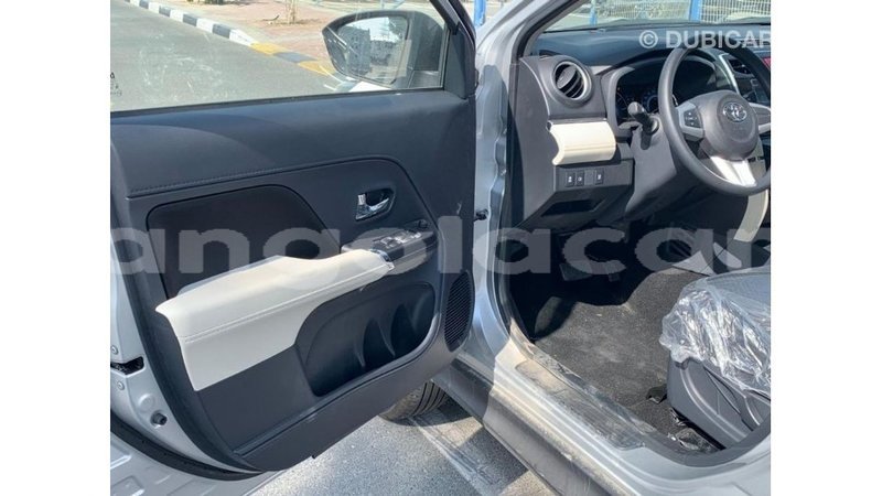 Big with watermark toyota rush bengo province import dubai 6998