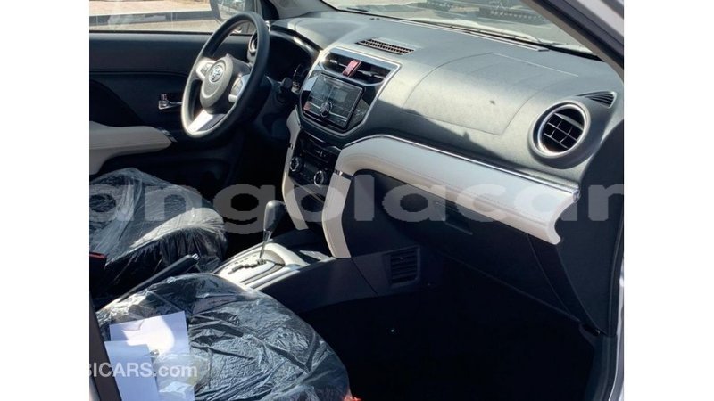 Big with watermark toyota rush bengo province import dubai 6998