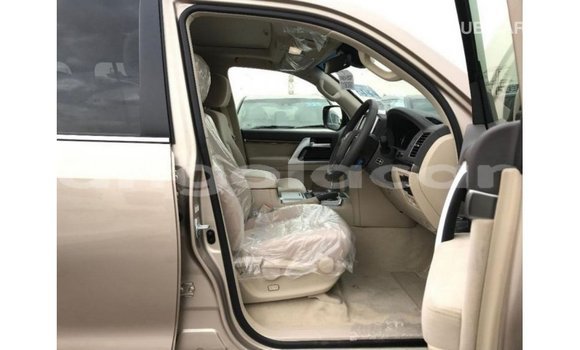 Comprar Importar Toyota Land Cruiser Outro Carro em Import - Dubai em Bengo Province Comprar Importar Toyota Land Cruiser Outro Carro em Import - Dubai em Bengo Province