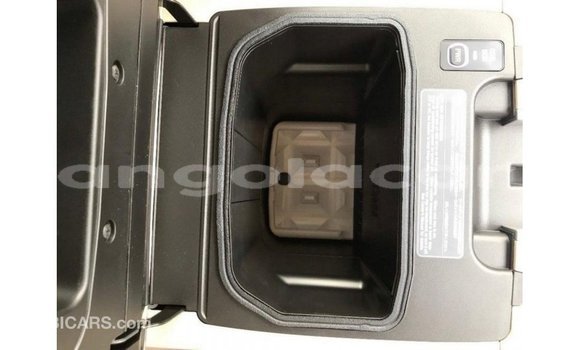 Comprar Importar Toyota Land Cruiser Preto Carro em Import - Dubai em Bengo Province Comprar Importar Toyota Land Cruiser Preto Carro em Import - Dubai em Bengo Province