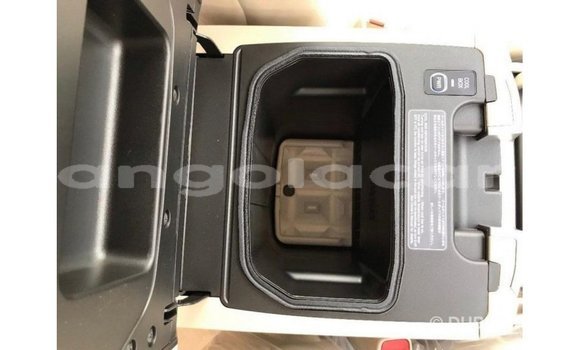 Acheter Import Voiture Toyota Land Cruiser Noir à Import - Dubai, Province de Bengo Acheter Import Voiture Toyota Land Cruiser Noir à Import - Dubai, Province de Bengo