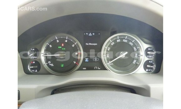 Acheter Import Voiture Toyota Land Cruiser Blanc à Import - Dubai, Province de Bengo Acheter Import Voiture Toyota Land Cruiser Blanc à Import - Dubai, Province de Bengo