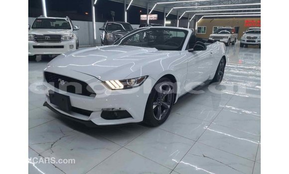 Comprar Importar Ford Mustang Branco Carro em Import - Dubai em Bengo Province Comprar Importar Ford Mustang Branco Carro em Import - Dubai em Bengo Province