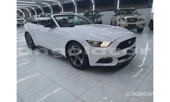 Comprar Importar Ford Mustang Branco Carro em Import - Dubai em Bengo Province Comprar Importar Ford Mustang Branco Carro em Import - Dubai em Bengo Province