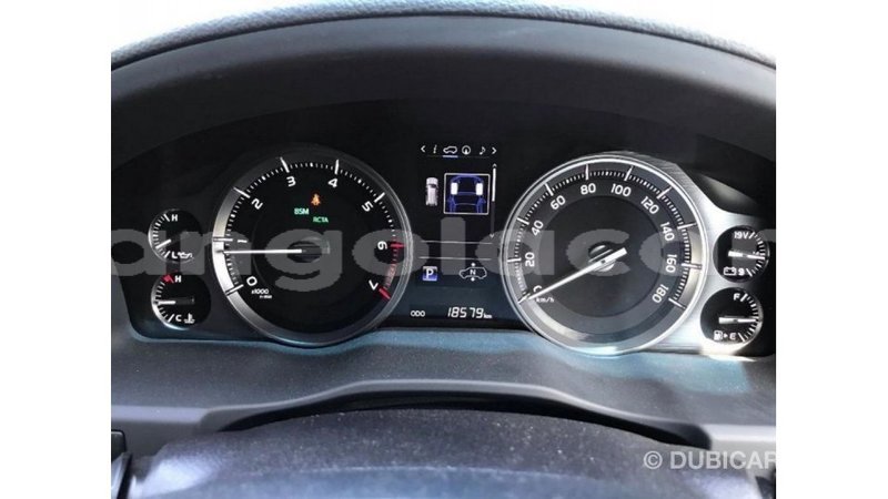 Big with watermark toyota land cruiser bengo province import dubai 7015