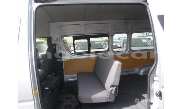 Comprar Importar Toyota Hiace Outro Carro em Import - Dubai em Bengo Province Comprar Importar Toyota Hiace Outro Carro em Import - Dubai em Bengo Province