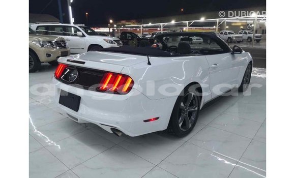 Comprar Importar Ford Mustang Branco Carro em Import - Dubai em Bengo Province Comprar Importar Ford Mustang Branco Carro em Import - Dubai em Bengo Province