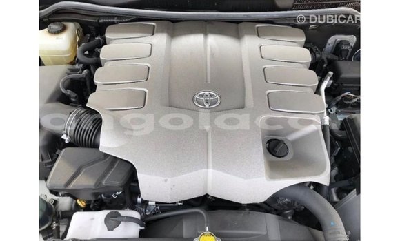 Comprar Importar Toyota Land Cruiser Branco Carro em Import - Dubai em Bengo Province Comprar Importar Toyota Land Cruiser Branco Carro em Import - Dubai em Bengo Province