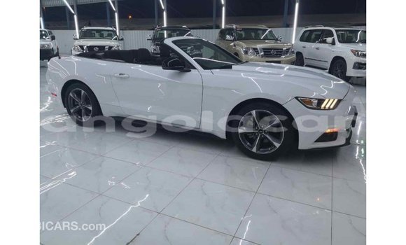 Comprar Importar Ford Mustang Branco Carro em Import - Dubai em Bengo Province Comprar Importar Ford Mustang Branco Carro em Import - Dubai em Bengo Province