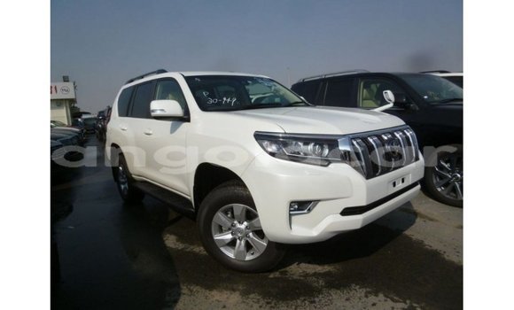 Comprar Importar Toyota Prado Branco Carro em Import - Dubai em Bengo Province Comprar Importar Toyota Prado Branco Carro em Import - Dubai em Bengo Province
