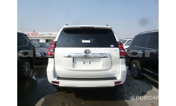 Comprar Importar Toyota Prado Branco Carro em Import - Dubai em Bengo Province Comprar Importar Toyota Prado Branco Carro em Import - Dubai em Bengo Province
