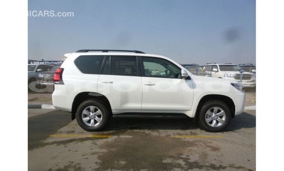 Comprar Importar Toyota Prado Branco Carro em Import - Dubai em Bengo Province Comprar Importar Toyota Prado Branco Carro em Import - Dubai em Bengo Province
