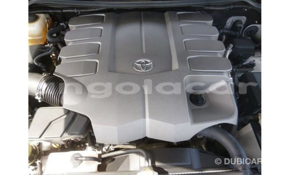 Comprar Importar Toyota Land Cruiser Branco Carro em Import - Dubai em Bengo Province Comprar Importar Toyota Land Cruiser Branco Carro em Import - Dubai em Bengo Province