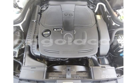 Comprar Importar Mercedes-Benz 190 Branco Carro em Import - Dubai em Bengo Province Comprar Importar Mercedes-Benz 190 Branco Carro em Import - Dubai em Bengo Province