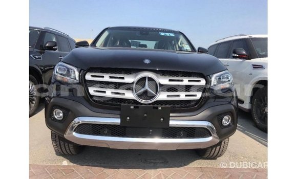 Acheter Import Voiture Mercedes-Benz 250 Noir à Import - Dubai, Province de Bengo Acheter Import Voiture Mercedes-Benz 250 Noir à Import - Dubai, Province de Bengo