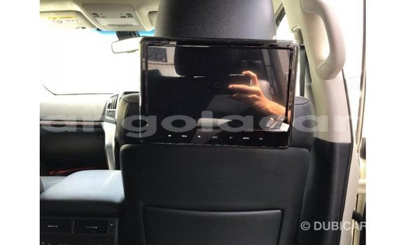 Comprar Importar Toyota Land Cruiser Branco Carro em Import - Dubai em Bengo Province Comprar Importar Toyota Land Cruiser Branco Carro em Import - Dubai em Bengo Province