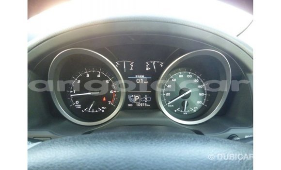 Comprar Importar Toyota Land Cruiser Branco Carro em Import - Dubai em Bengo Province Comprar Importar Toyota Land Cruiser Branco Carro em Import - Dubai em Bengo Province
