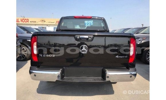 Comprar Importar Mercedes-Benz 250 Preto Carro em Import - Dubai em Bengo Province Comprar Importar Mercedes-Benz 250 Preto Carro em Import - Dubai em Bengo Province